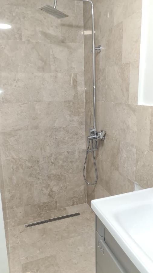 Albert Hotel Roşu Extérieur photo