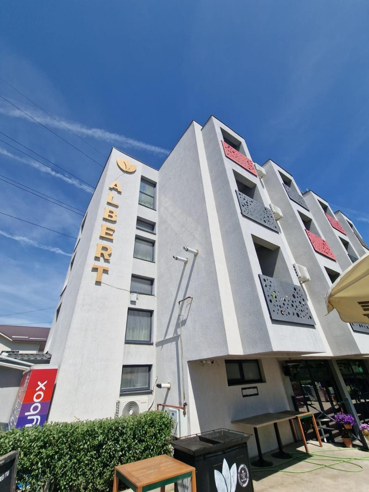 Albert Hotel Roşu Extérieur photo